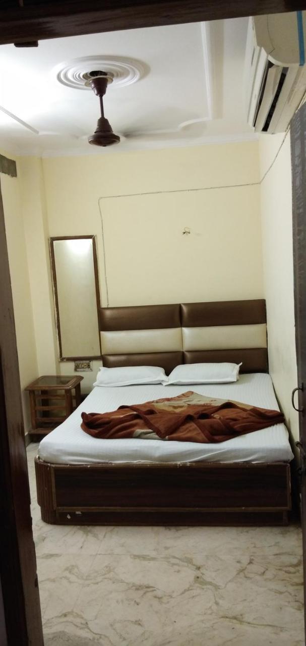 Hotel Euro International Nuova Delhi Esterno foto