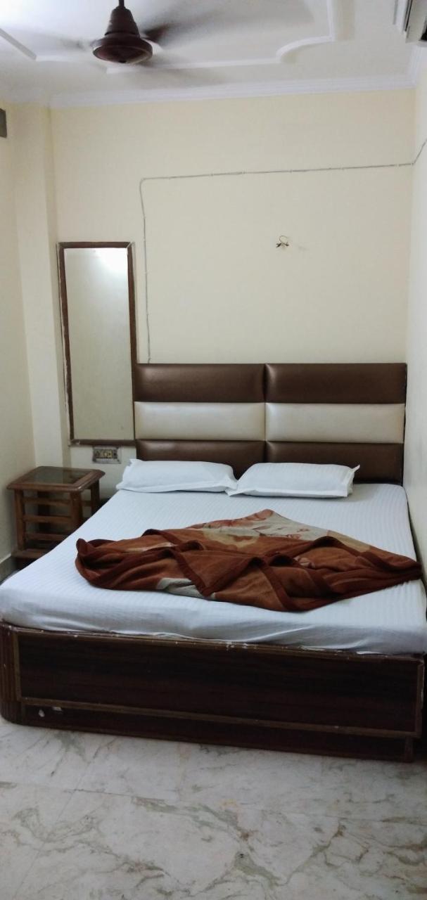 Hotel Euro International Nuova Delhi Esterno foto